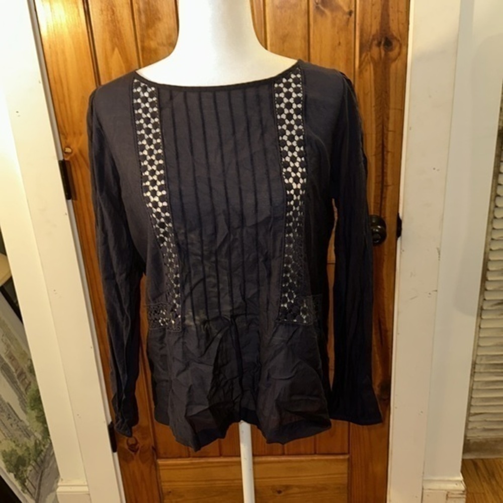 LOFT midnight blue lace shirt size M